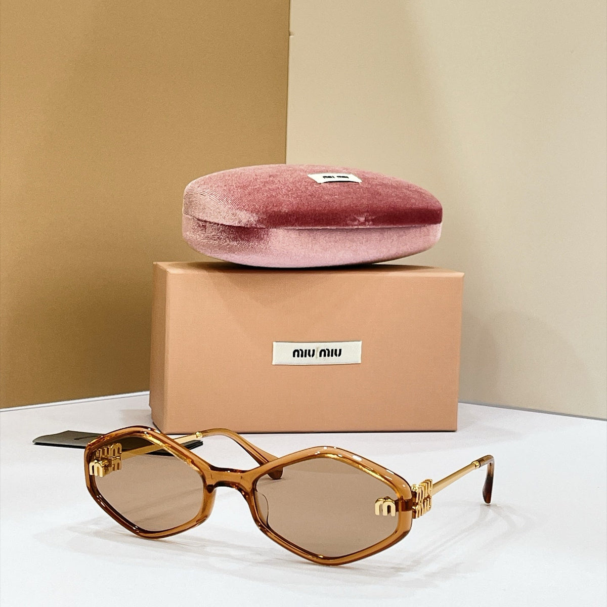Miu Miu MU 156AV Sunglasses